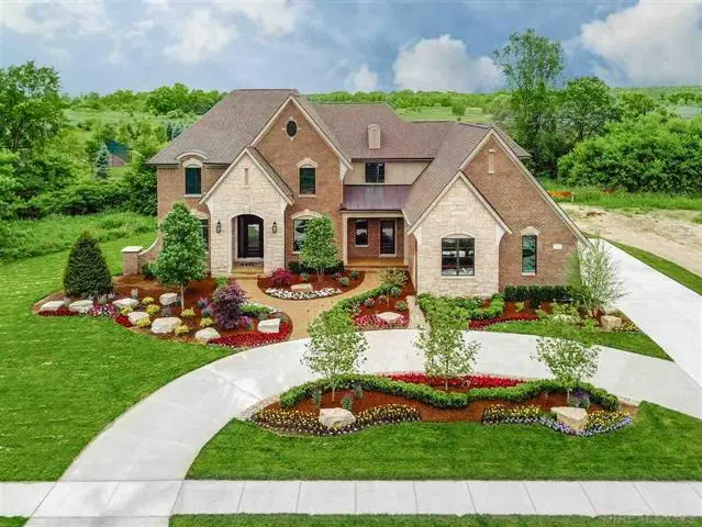 3507 Lennox CT, Oakland, MI 48363 - Image #3