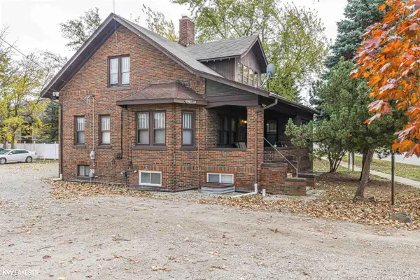 34130 Utica RD, Fraser, MI 48026