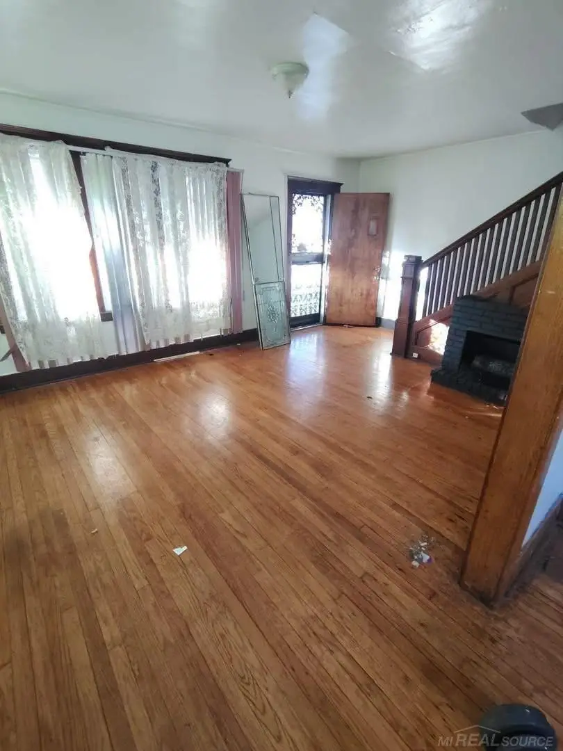 6534 Firwood ST, Detroit, MI 48210 - Image #2