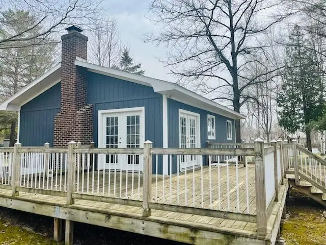 211 Atwood DR, Prudenville, MI 48651 - Image #1