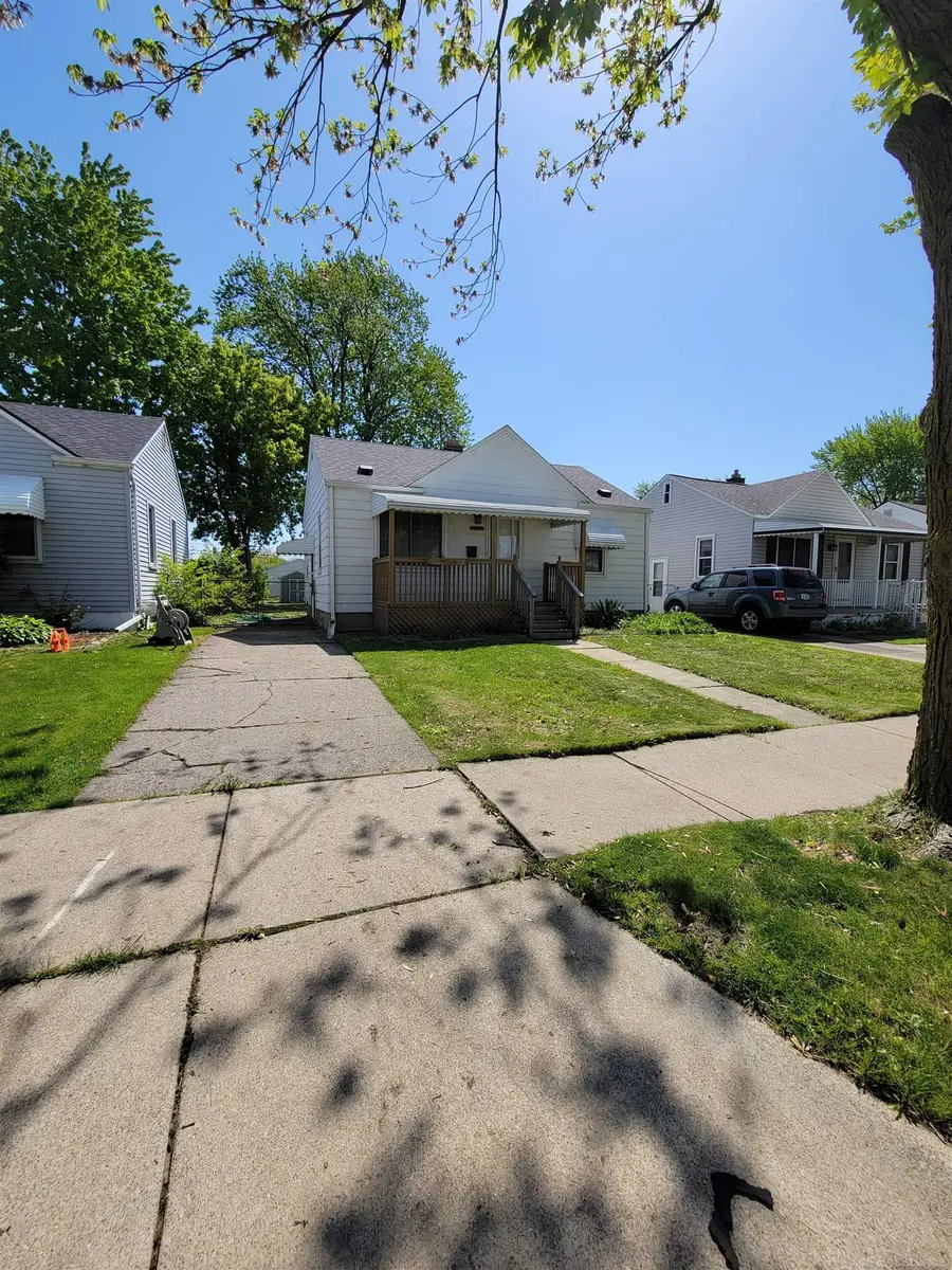 25500 Culver ST, Saint Clair Shores, MI 48081 - Image #2