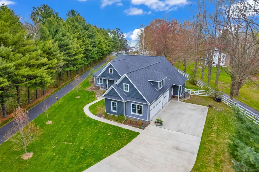 3905 Lakeshore RD, Lexington, MI 48450 - Image #3