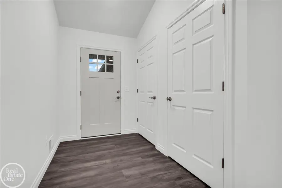 1920 Sheldrake LN, Saint Clair Township, MI 48079 - Image #2