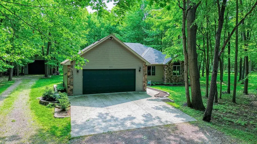 3820 Breen RD, Emmett, MI 48022 - Image #3