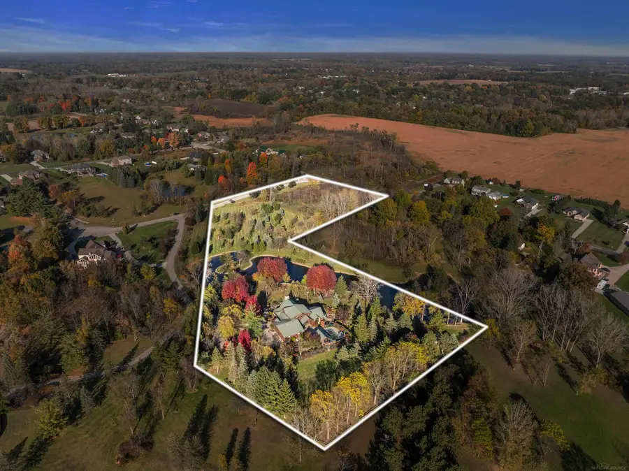 8252 Sandi LN, Bruce Township, MI 48065 - Image #2