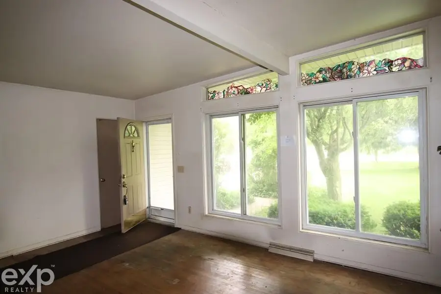 2940 Westland DR, Port Huron Charter Township, MI 48060 - Image #2