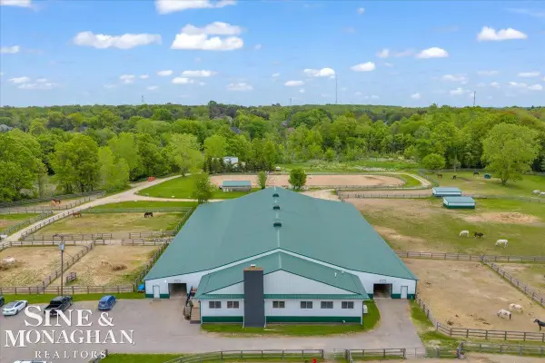 270 N Rochester RD, Addison, MI 48367