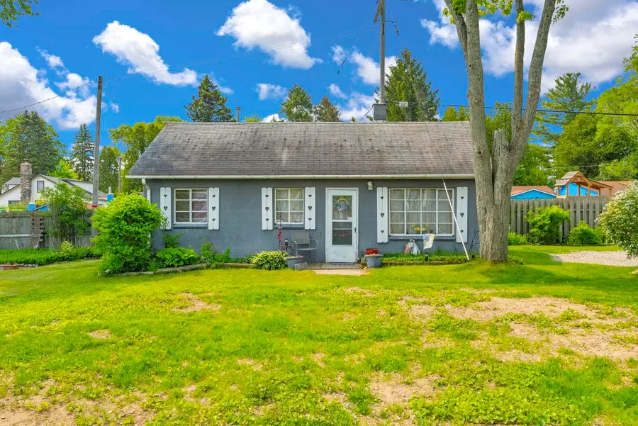 8941 & 8943 Lakeshore RD, Lexington, MI 48450 - Image #3