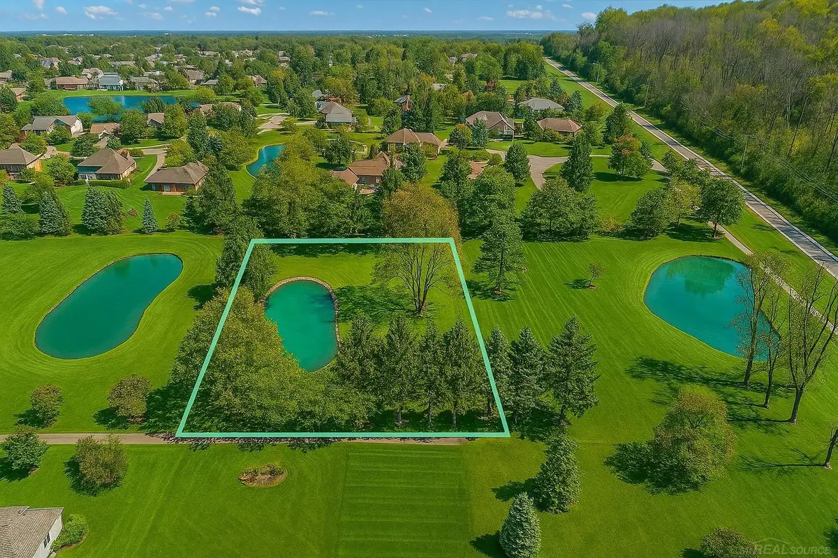 3315 Barnaby DR, Utica, MI 48316 - Image #1