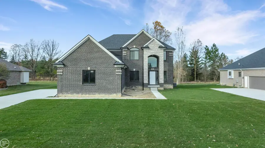 6509 Jamie LN, Grand Blanc Charter Township, MI 48439 - Image #2