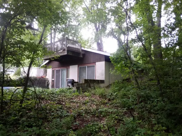 32314 Hilltop RD, Dowagiac, MI 49047