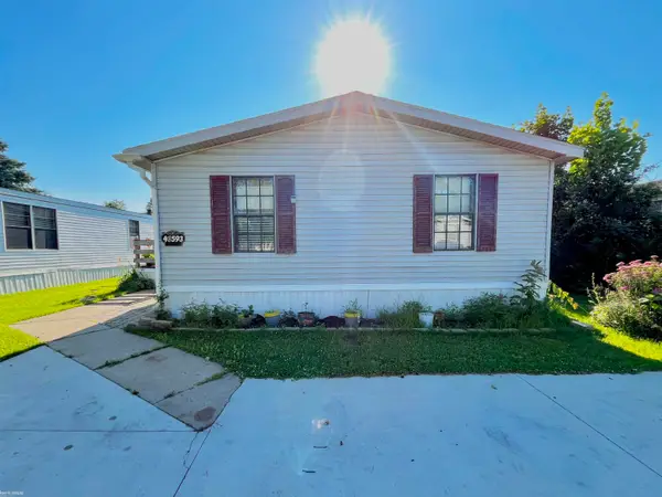 48593 Sandifer CT, ShelbyTwp, MI 48317