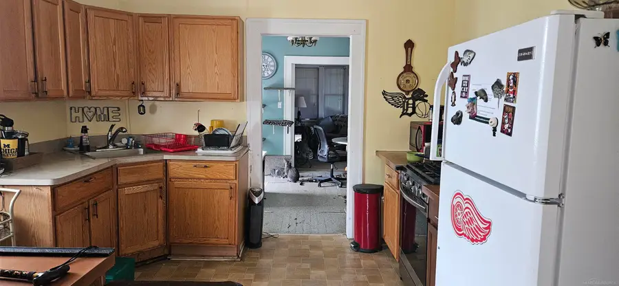 19504 Bigelow ST, Roseville, MI 48066 - Image #3