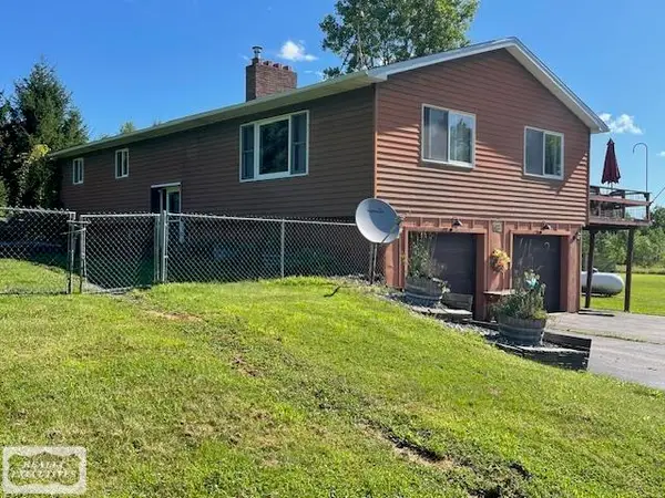 370 Wales Ridge RD, Goodells, MI 47027
