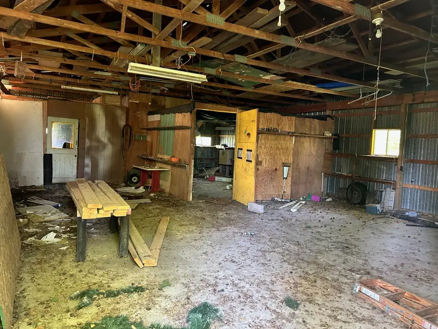 4550 Snover RD, Deckerville, MI 48427 - Image #2