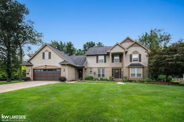 7543 Greenway LN, WestBloomfield, MI 48324