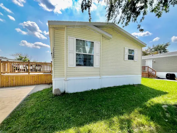 15330  Dominique DR, ClintonTownship, MI 48038