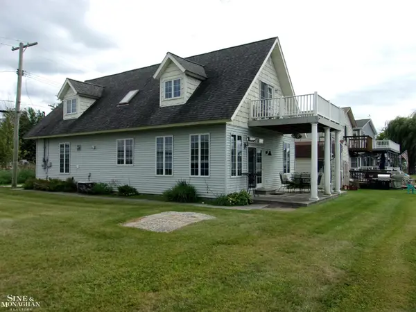 7258 Bedore HWY, HarsensIsland, MI 48028