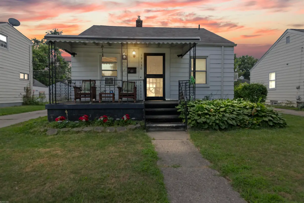 19130 Kenosha ST, Harper Woods, MI 48225 - Image #1