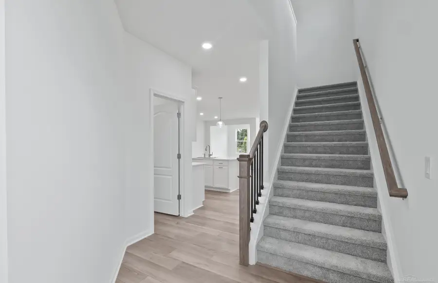 101 Addison CIR, Walled Lake, MI 48390 - Image #2