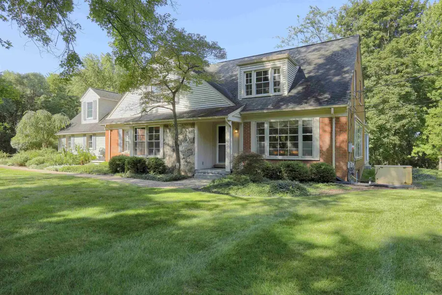 6022 Orion RD, Rochester Hills, MI 48306 - Image #3