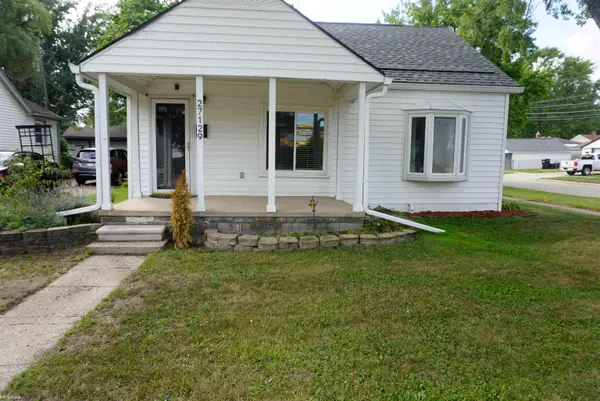 27129 Osmun ST, MadisonHeights, MI 48071