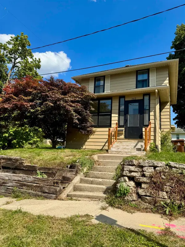 342 Pearl ST, Ionia, MI 48846