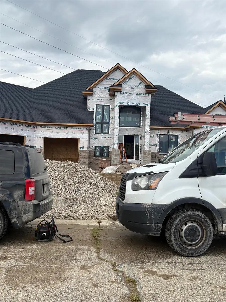 10505 Excalibur DR, Shelby Charter Township, MI 48315 - Image #3