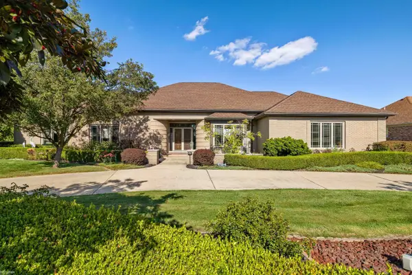 37444 ALPINIA LN, ClintonTownship, MI 48036