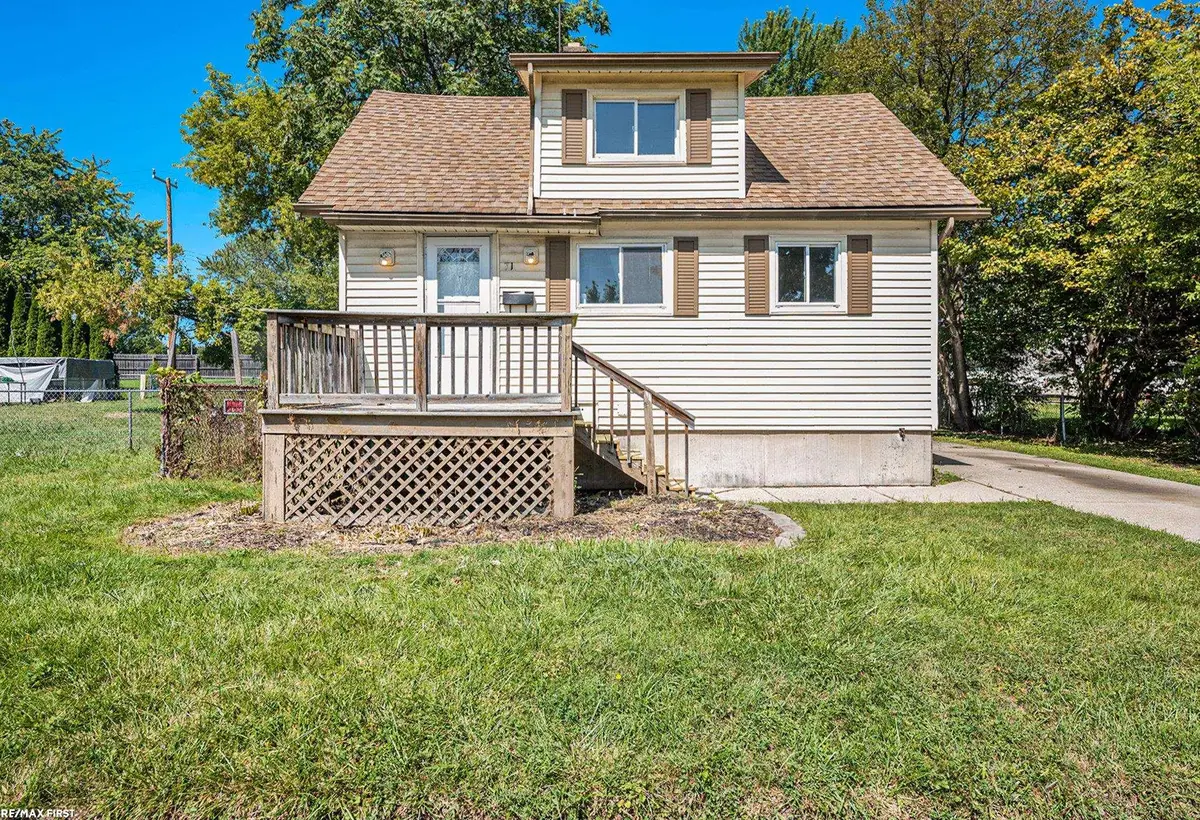 71 Boehme St ST, Mount Clemens, MI 48043 - Image #1