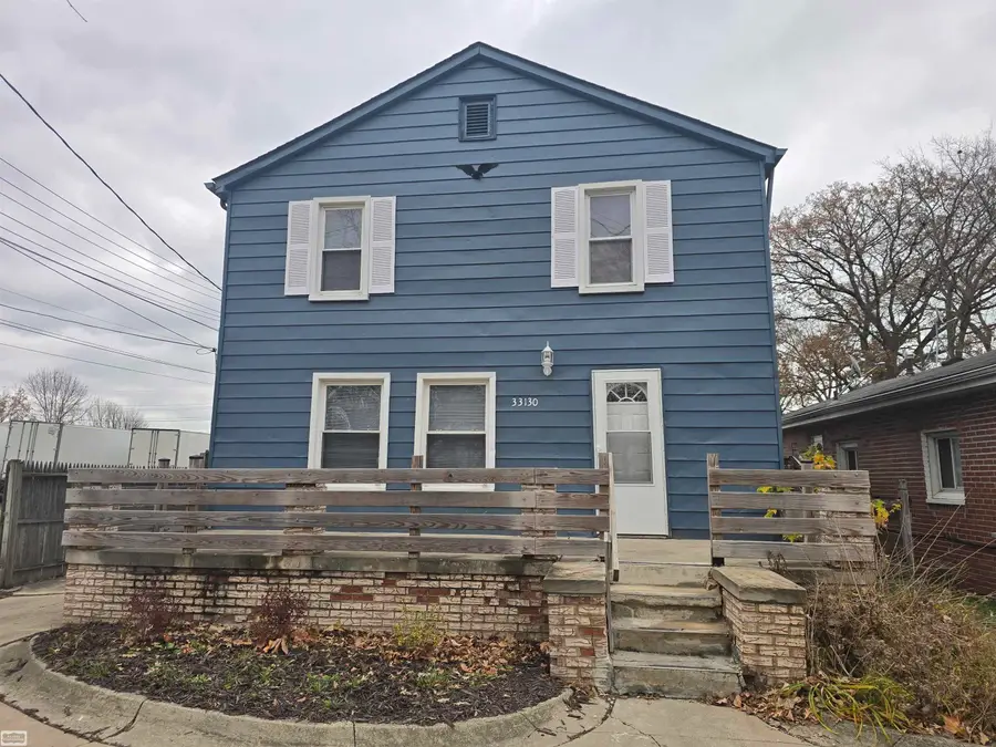 33130 Robeson ST, Saint Clair Shores, MI 48082 - Image #2
