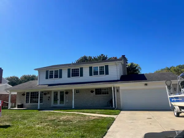 38447 Foxcroft BLVD, HarrisonTownship, MI 48045