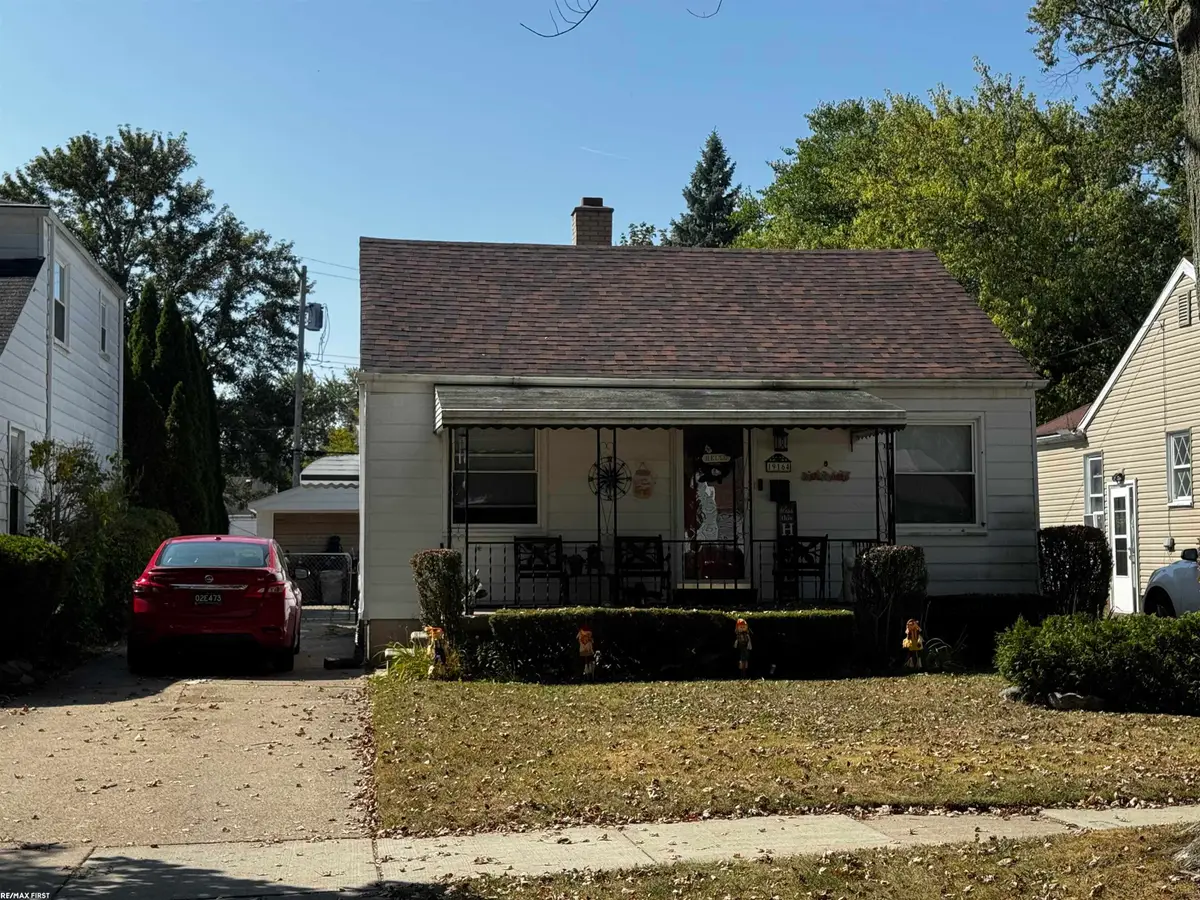 19164 WOODLAND ST, Harper Woods, MI 48225 - Image #1