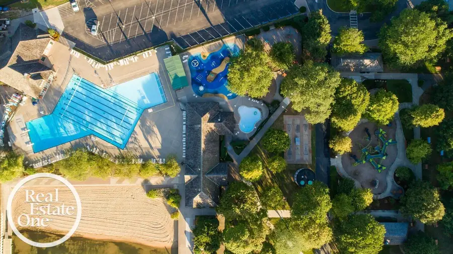 81 Moross Road, Grosse Pointe Farms, MI 48236 - Image #3