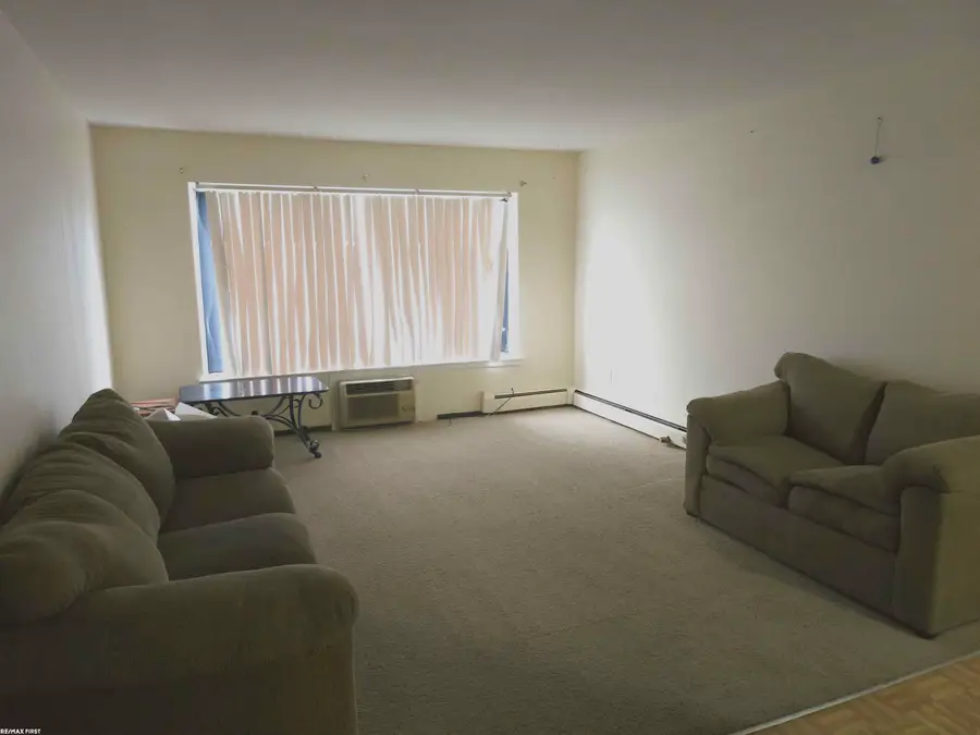 30241 Utica Rd RD, Roseville, MI 48066 - Image #3