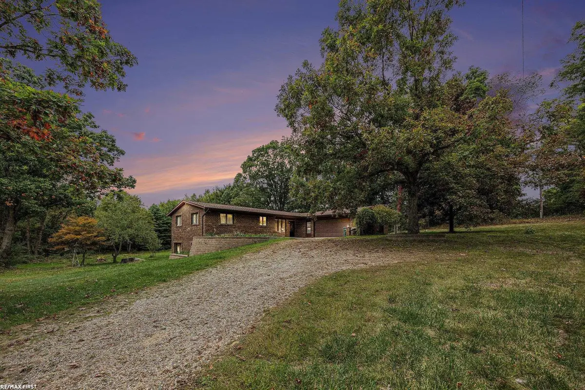 5035 Skelton RD, Deerfield, MI 48421 - Image #1