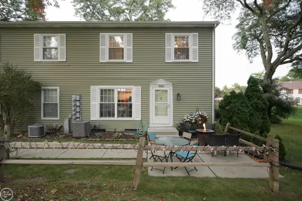 38532 Harbor LN, ClintonTownship, MI 48038