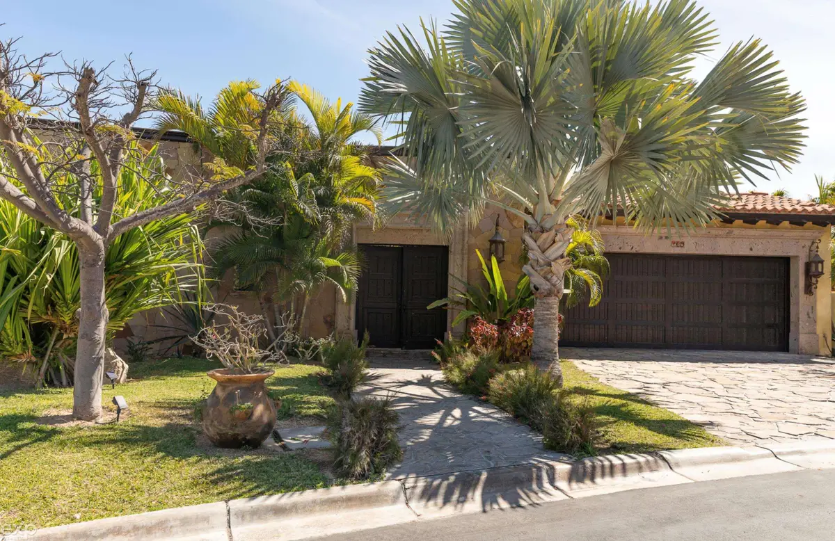 000 Cabo San Lucas DR, Oak Ridge, FL 32169 - Image #1