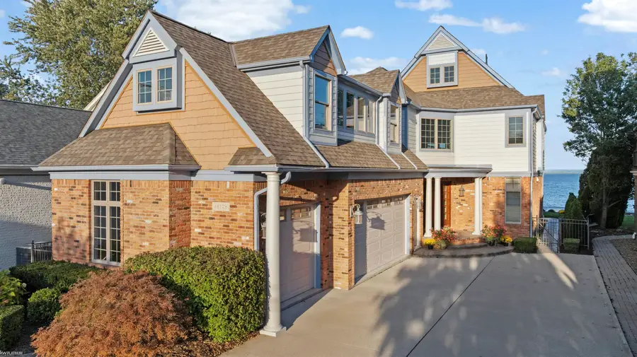 38128 Lakeshore DR, Harrison Township, MI 48045 - Image #2