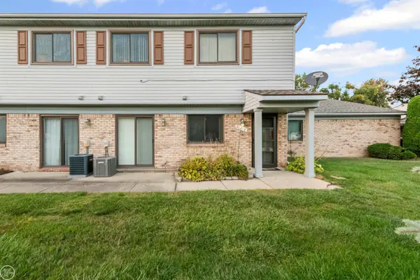 50218 N Benny CT, NewBaltimore, MI 48047