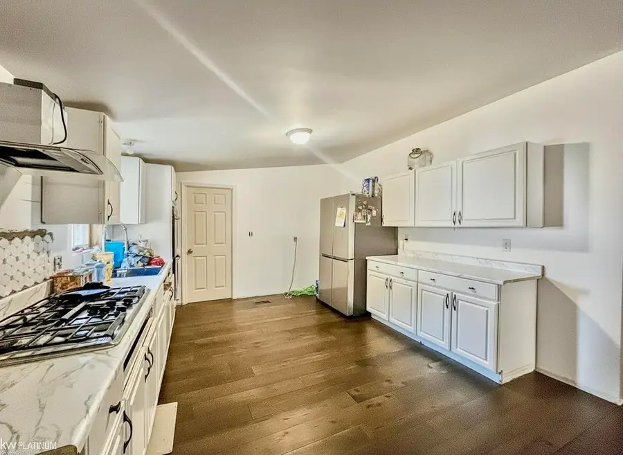 167 N River DR, Clarkston, MI 48346 - Image #3