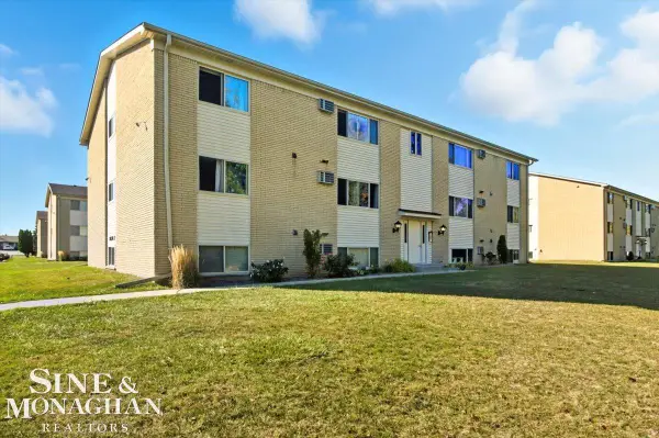 1875 C-12 Michigan AVE, Marysville, MI 48040