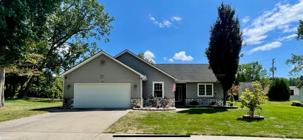 685 Townsend CT, Algonac, MI 48001 - Image #1