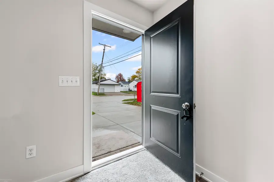 28017 Ginley ST, Roseville, MI 48066 - Image #2