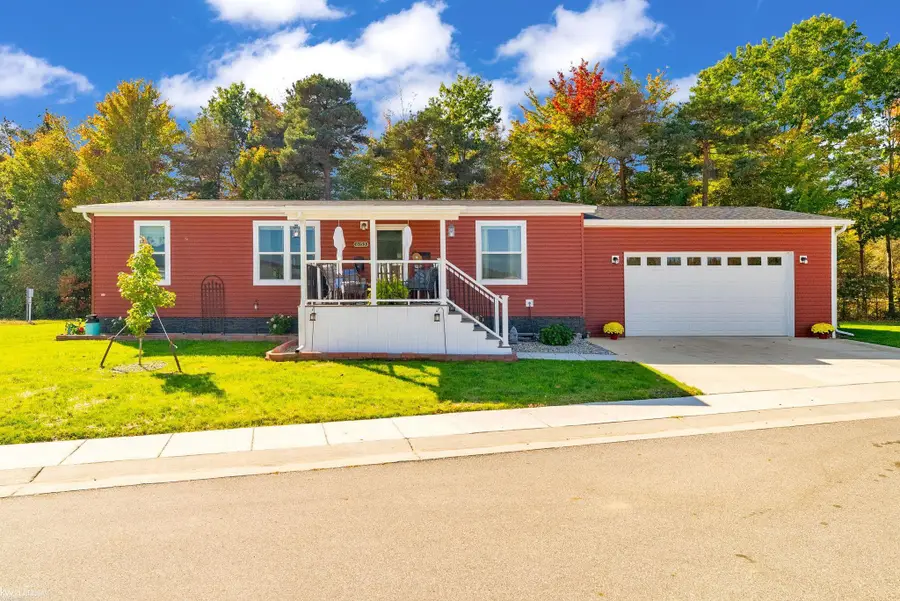 6153 Birch Creek CT, Kimball, MI 48074 - Image #2