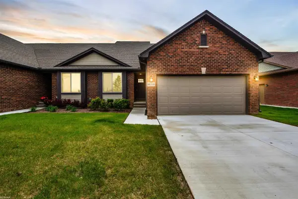 48358 Applegrove LN, NewBaltimore, MI 48051