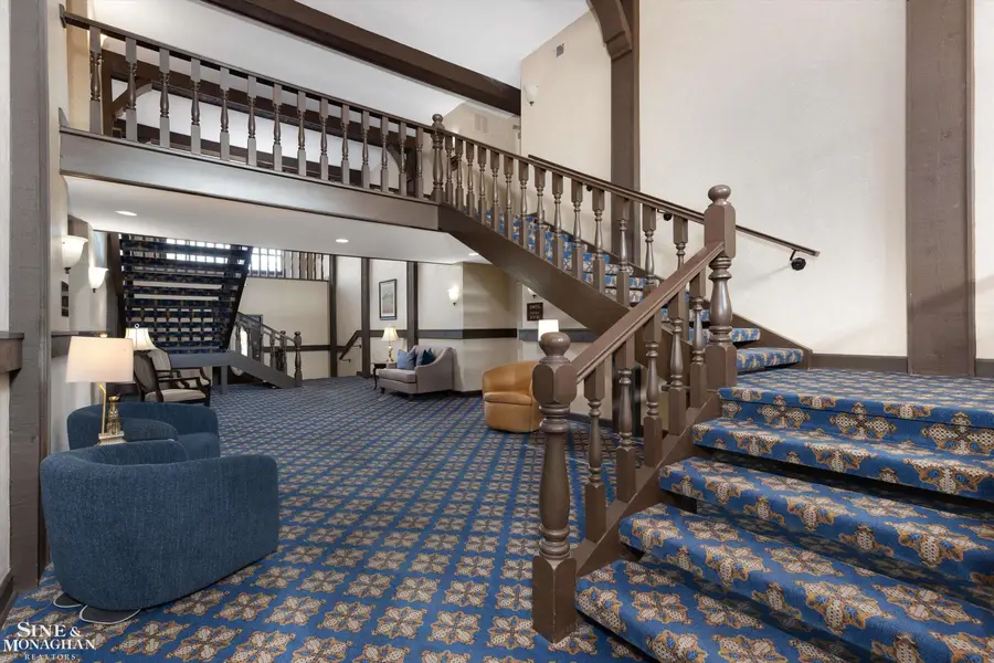 1750 Vernier RD, Grosse Pointe Woods, MI 48236 - Image #2