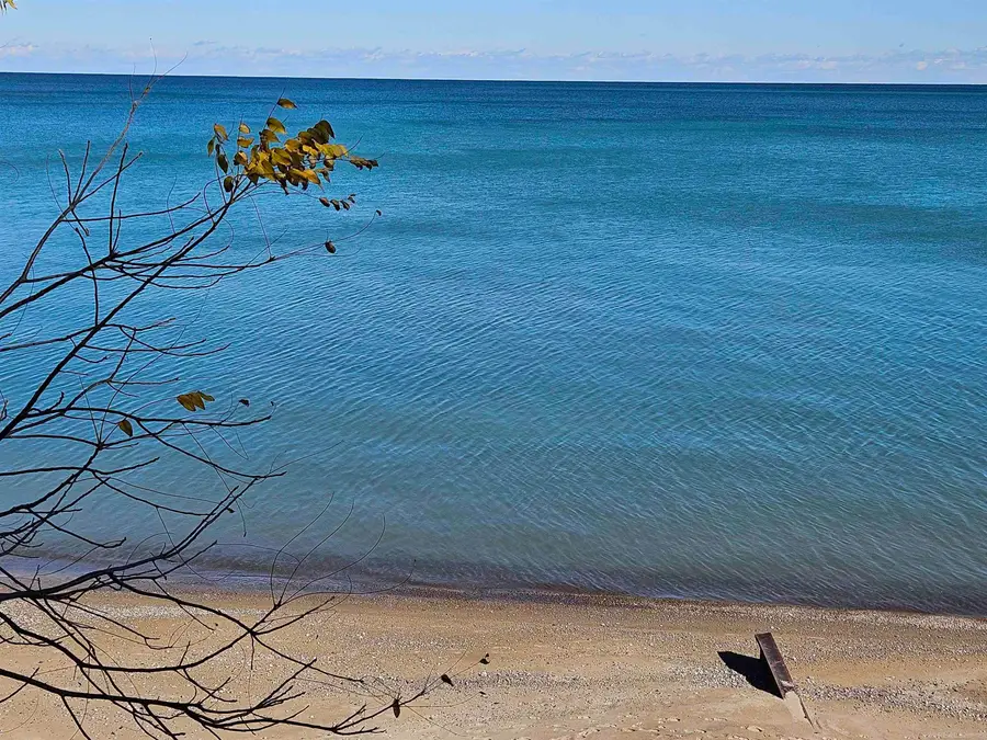 7203 Aspen RD, Lexington, MI 48450 - Image #2