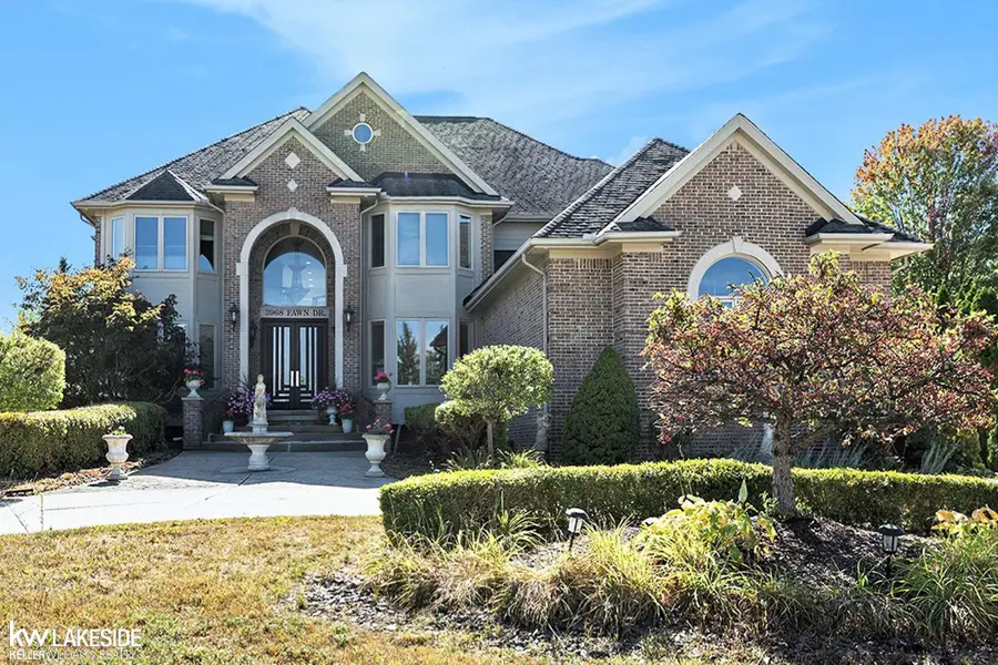 3968 Fawn DR, Rochester, MI 48306 - Image #2