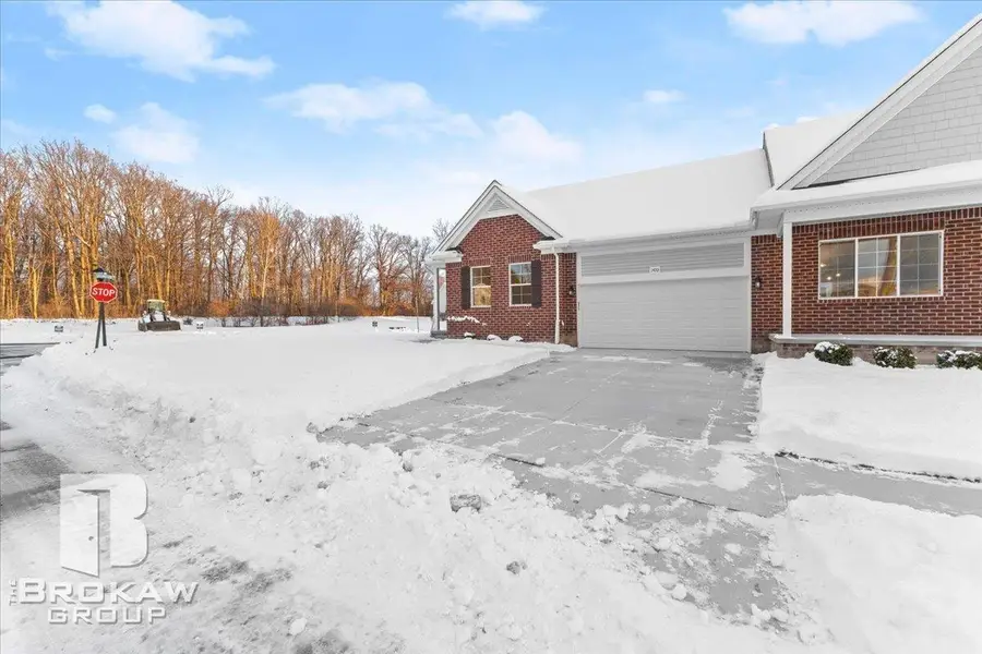1470 Lincoln ST, Lapeer, MI 48446 - #2